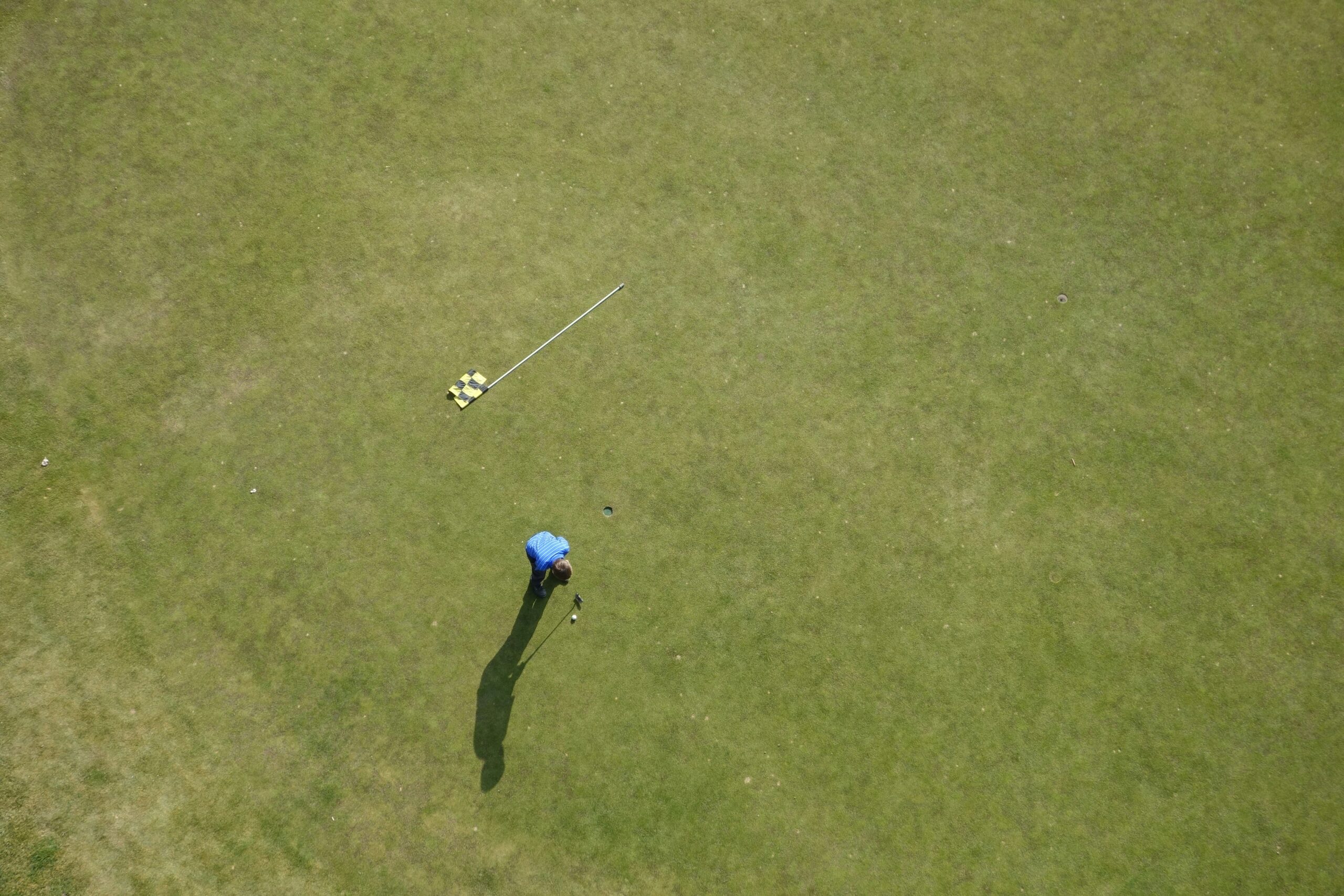 Top 5 Budget Golf Balls for Beginner Golfers: Quality Meets Affordability